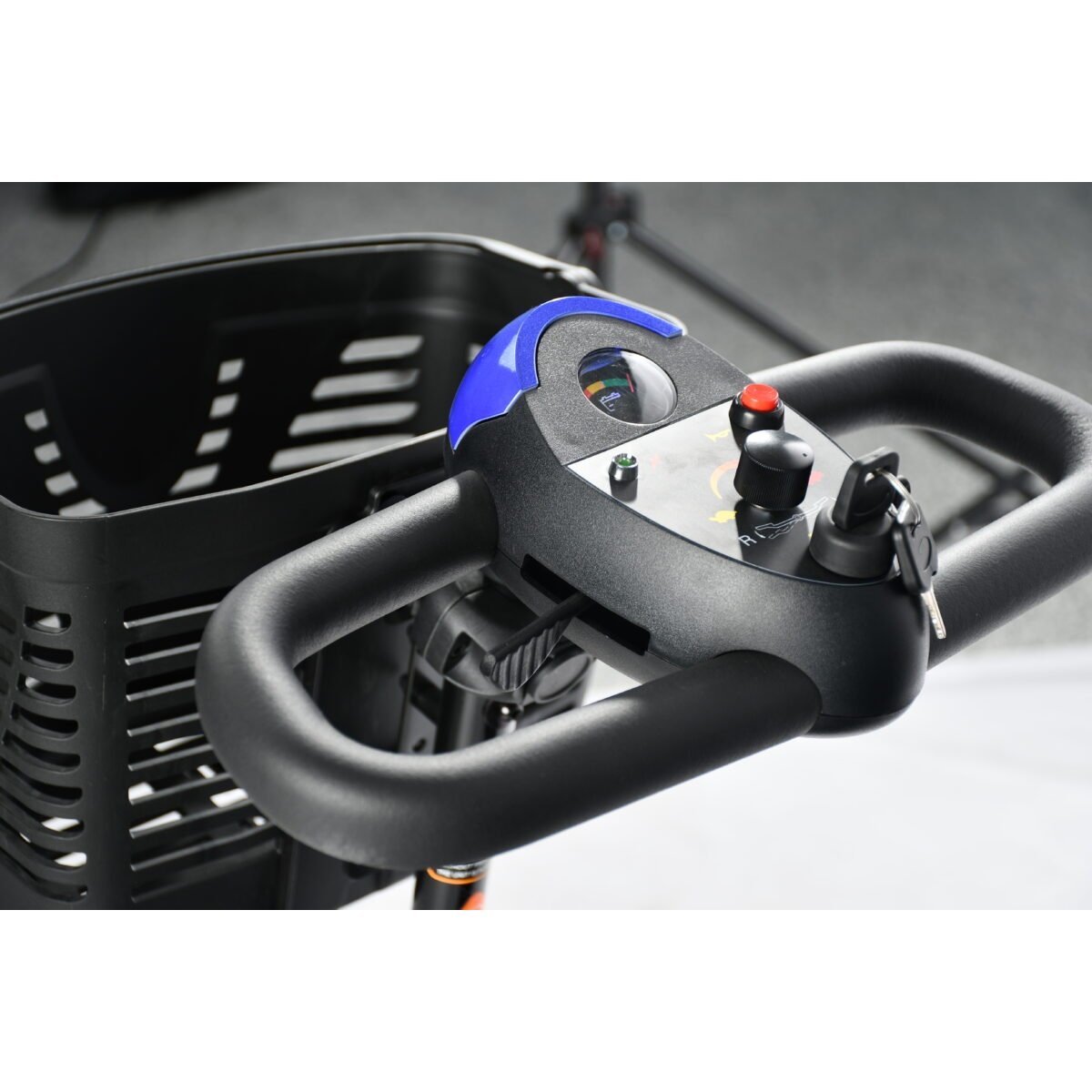 Merits Roadster 3 (S731A) 3-Wheel Mobility Scooter with Detachable Frame